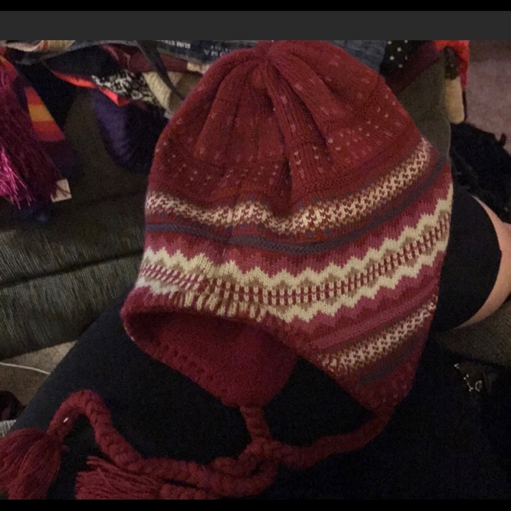 Lined hat.